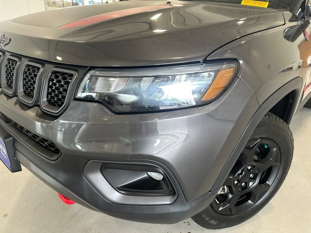 Used 2023 Jeep Compass Trailhawk AWD/4WD image 9