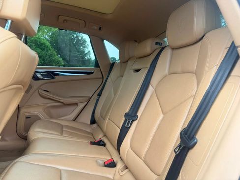 Used 2015 Porsche Macan S w/ Premium Package Plus AWD/4WD image 15