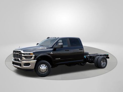 New 2025 RAM 3500 Big Horn AWD/4WD image 2
