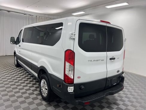 Used 2017 Ford Transit 350 XLT image 6