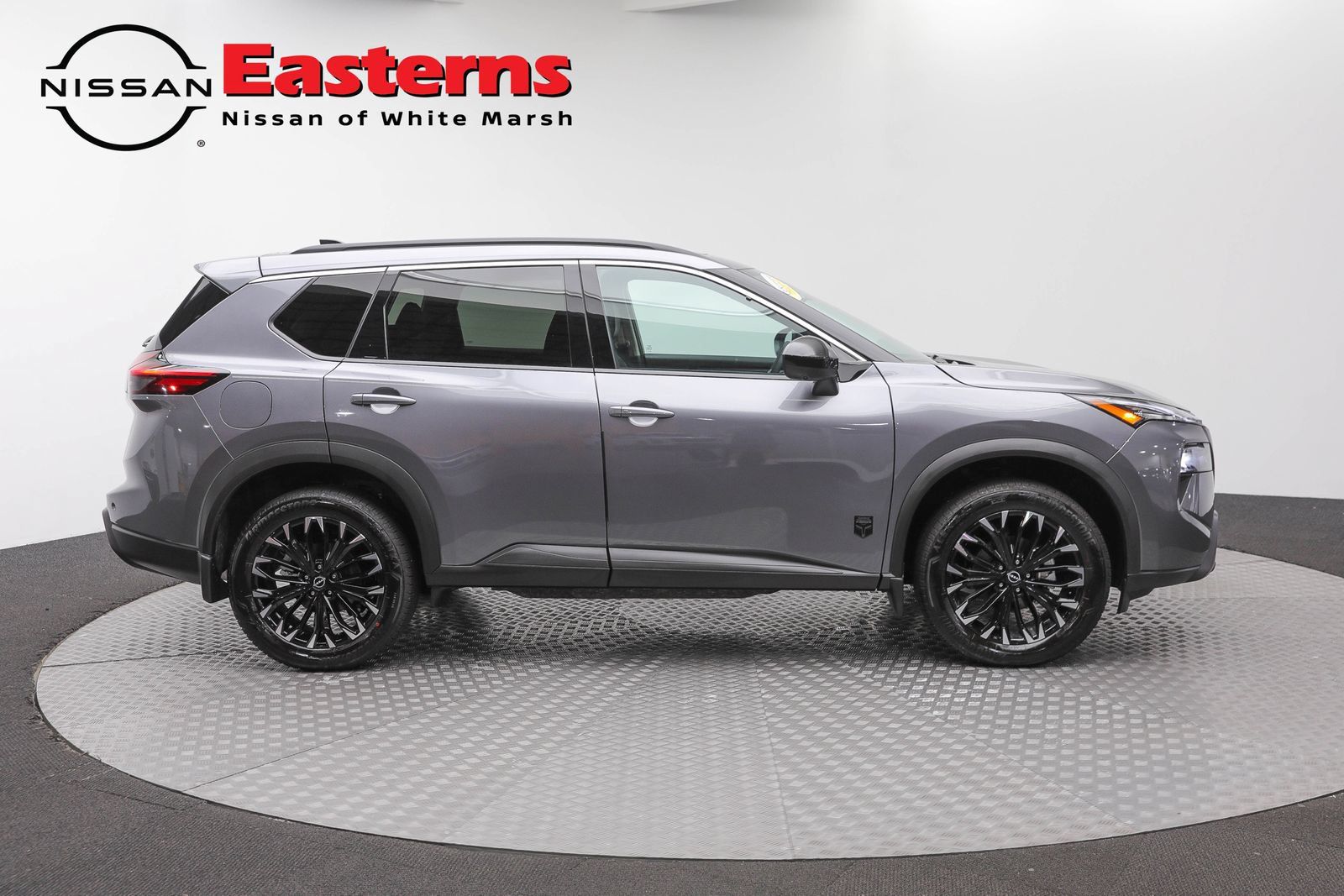 Used 2026 Nissan Rogue Dark Armor AWD/4WD image 4