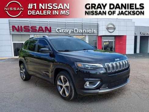Used 2020 Jeep Cherokee Limited FWD image 1