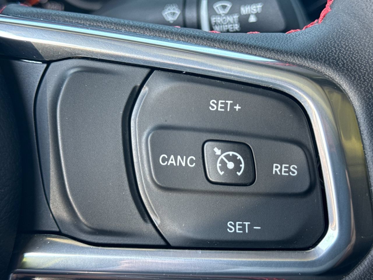 Used 2023 Jeep Gladiator Rubicon w/ Cold Weather Group AWD/4WD image 28