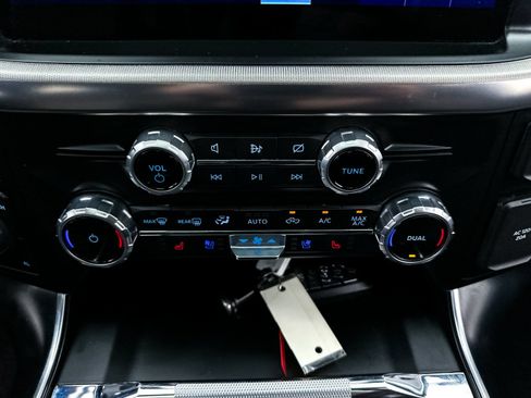 Used 2023 Ford F150 Raptor AWD/4WD image 25