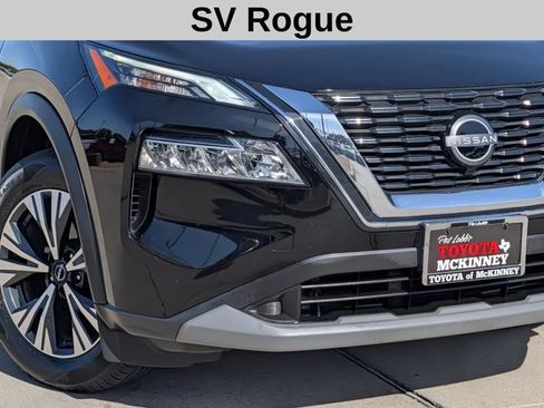 Used 2023 Nissan Rogue SV FWD image 3
