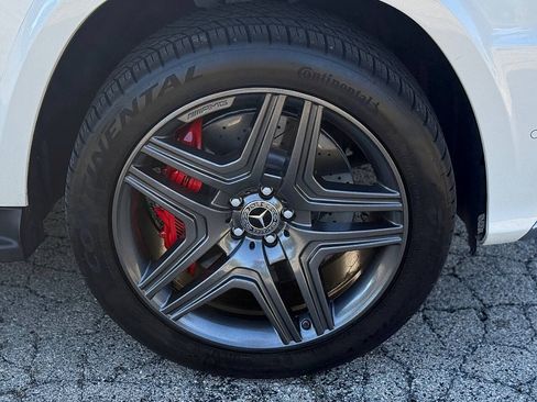 Used 2014 Mercedes-Benz GL 63 AMG 4MATIC image 16