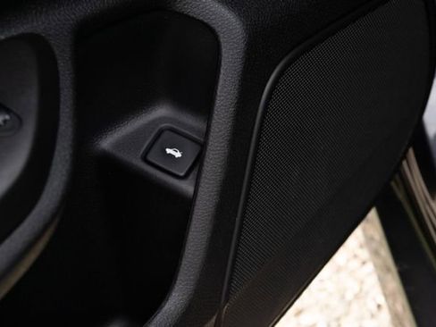 Used 2019 Honda Civic Touring image 17