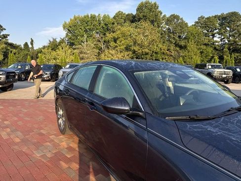 Used 2024 Honda Accord EX image 18
