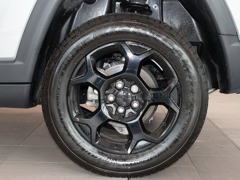 Used 2023 Jeep Compass Trailhawk AWD/4WD image 9