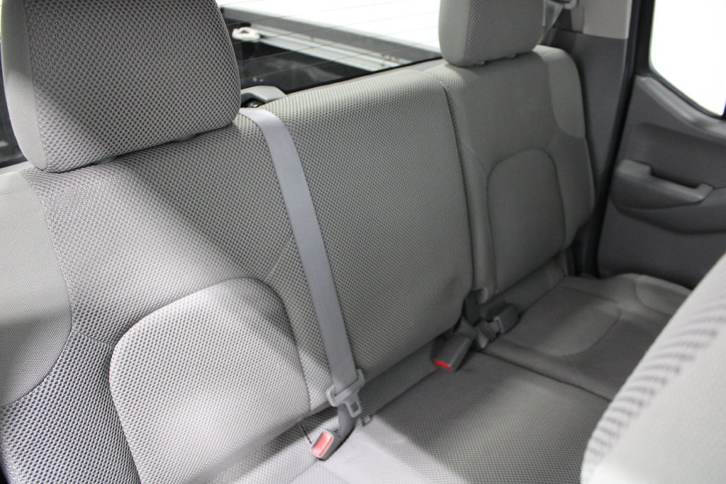 Used 2011 Nissan Frontier SV w/ SV Premium Utility Pkg RWD image 23