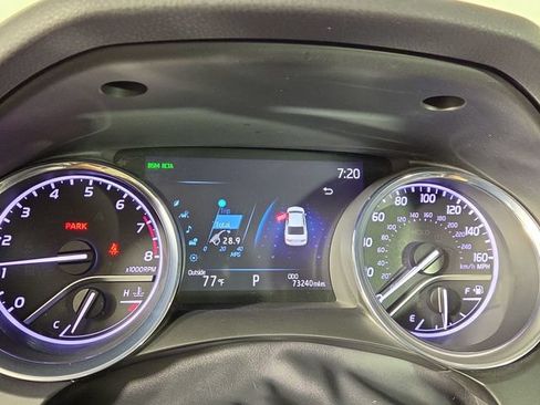 Used 2020 Toyota Camry XLE w/ Navigation Package FWD image 17
