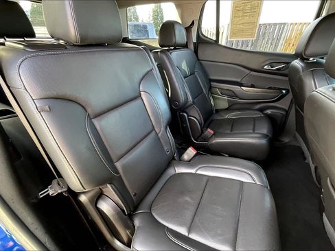 Used 2023 GMC Acadia SLT image 26