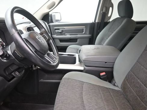 Used 2017 RAM 1500 Big Horn AWD/4WD image 16