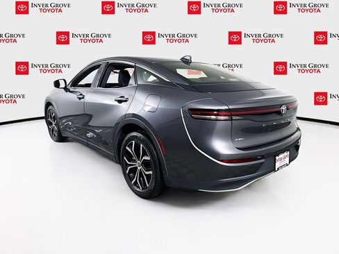 Certified 2023 Toyota Crown XLE image 9