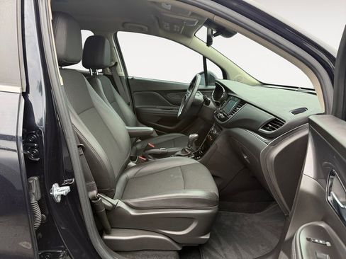 Used 2022 Buick Encore Preferred w/ Safety Package AWD/4WD image 15