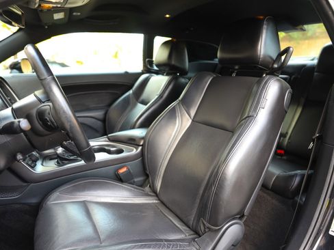 Used 2018 Dodge Challenger R/T Plus image 9