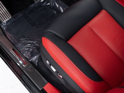 New 2025 Rolls-Royce Cullinan Black Badge w/ Leather Finishing Pack image 12