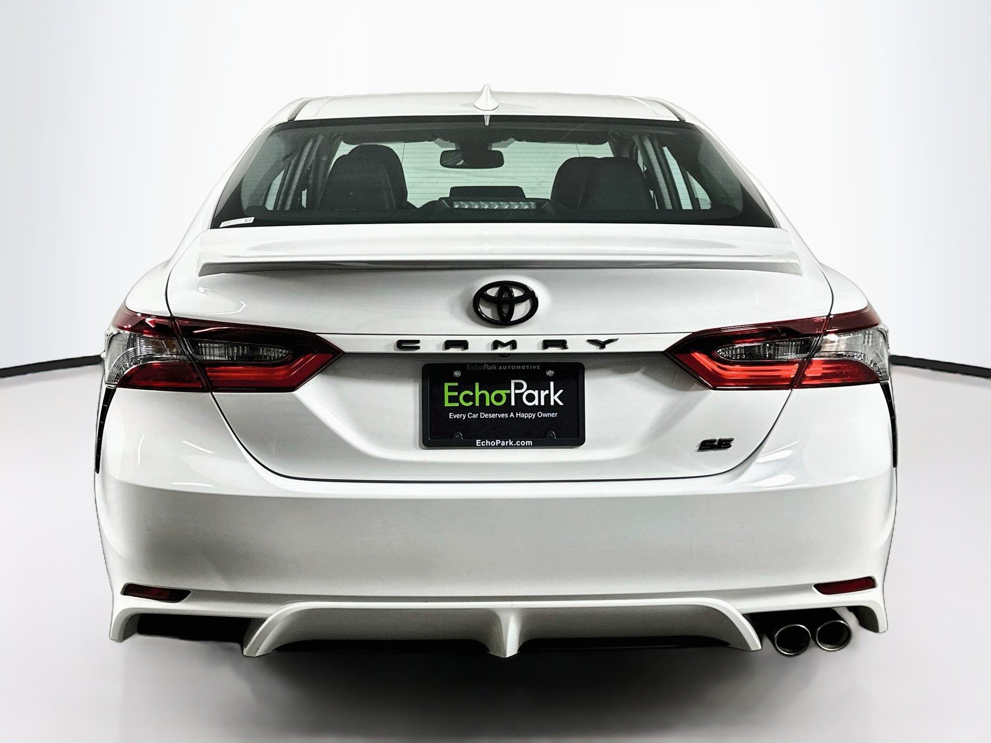 Used 2022 Toyota Camry SE w/ Audio Upgrade Package FWD image 7
