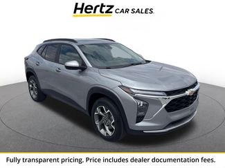 Used 2025 Chevrolet Trax LT FWD video 1