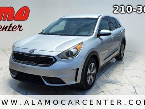 Used 2019 Kia Niro FE FWD image 1