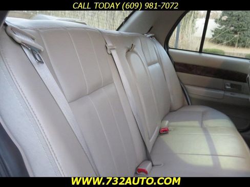 Used 2010 Mercury Grand Marquis LS image 21