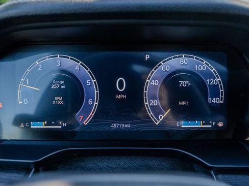 Used 2024 Jeep Grand Cherokee L Limited w/ Luxury Tech Group II image 10