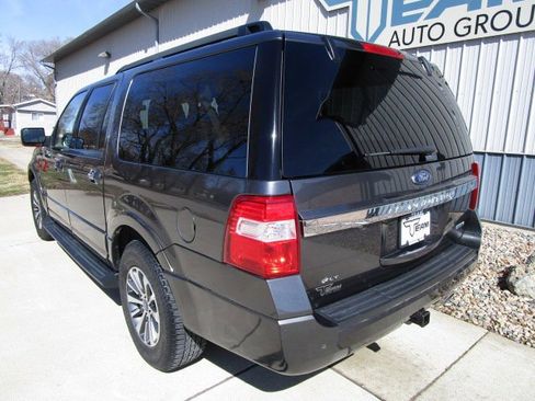 Used 2017 Ford Expedition EL XLT w/ Equipment Group 202A image 5