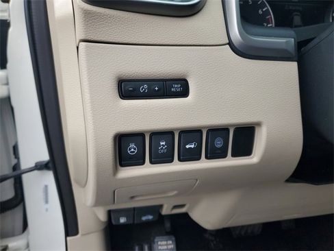 Used 2019 Nissan Murano Platinum image 15