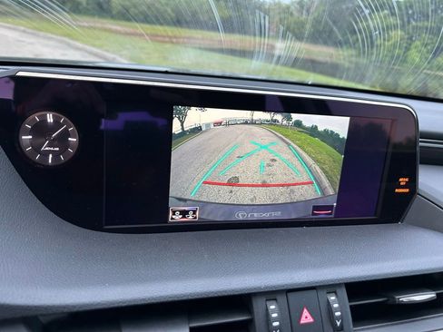 Used 2021 Lexus ES 300h w/ Premium Package FWD image 26