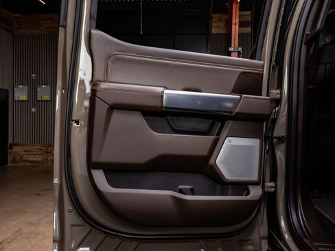 Used 2026 Ford F450 King Ranch w/ Chrome Package image 38