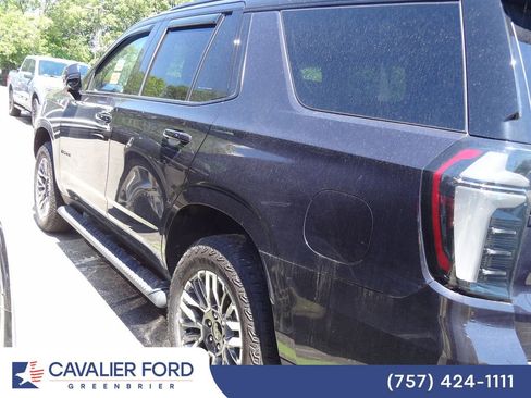 Used 2025 Chevrolet Tahoe Z71 w/ Comfort Package AWD/4WD image 4