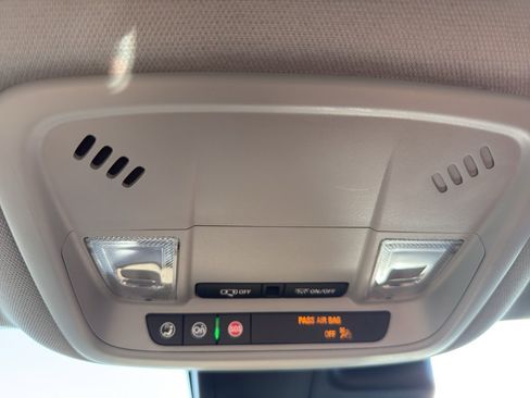 Used 2023 Chevrolet Malibu LT w/ Sport Edition image 21