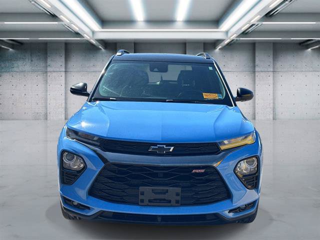 Used 2023 Chevrolet TrailBlazer RS w/ Sun and Liftgate Package AWD/4WD image 2