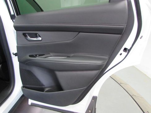 Used 2025 Nissan Murano SL w/ Cargo Package AWD/4WD image 18