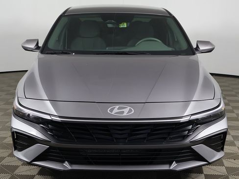 Used 2024 Hyundai Elantra SEL image 10