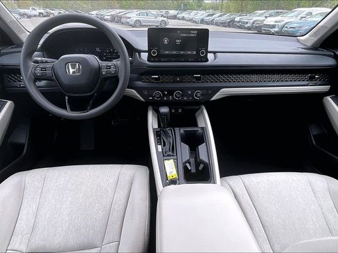Used 2023 Honda Accord EX image 21