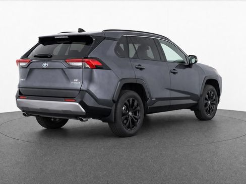 Used 2023 Toyota RAV4 SE AWD/4WD image 5