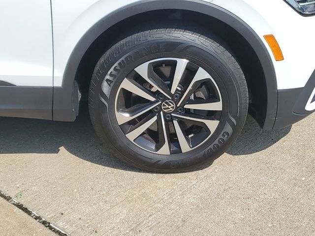Certified 2024 Volkswagen Tiguan S AWD/4WD image 5