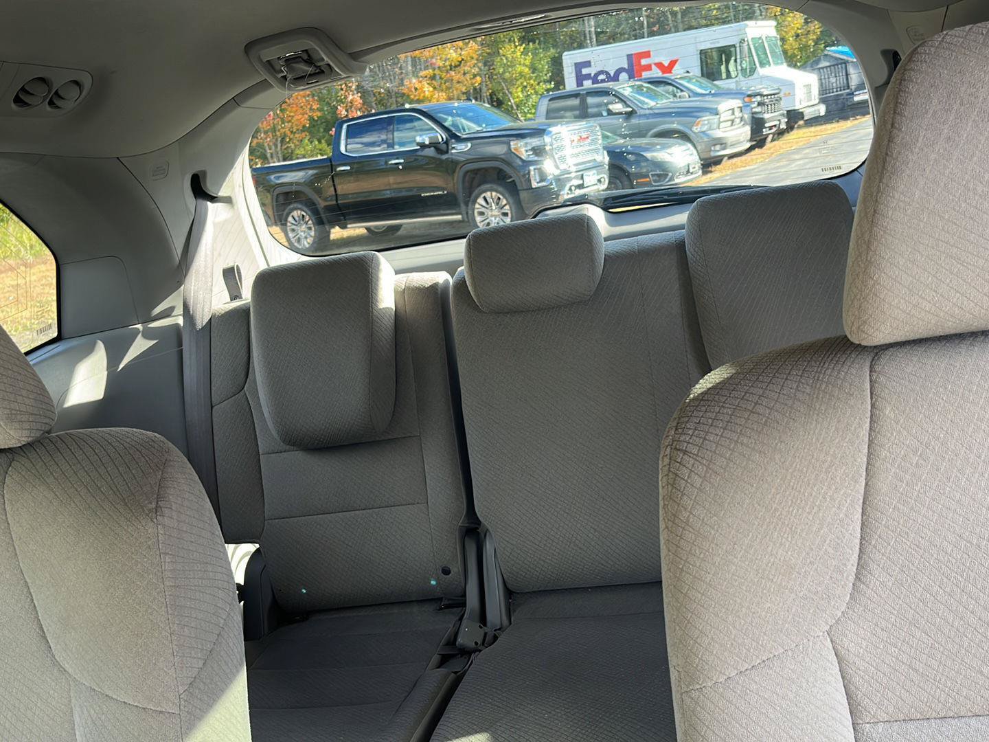Used 2016 Honda Odyssey SE image 32