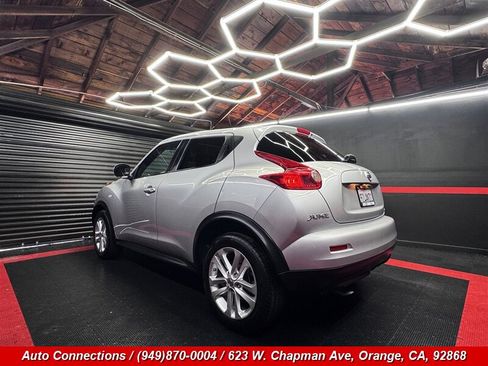 Used 2013 Nissan Juke SV FWD image 4