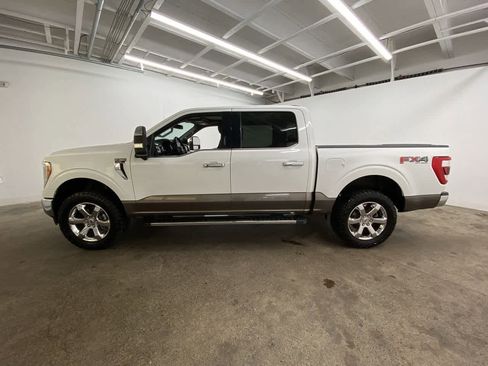 Used 2021 Ford F150 Lariat w/ Max Trailer Tow Package image 3