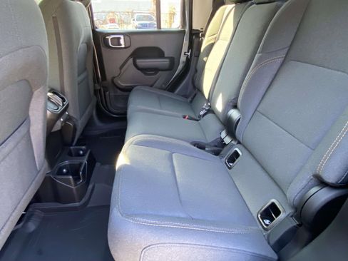 New 2026 Jeep Gladiator Sport image 12