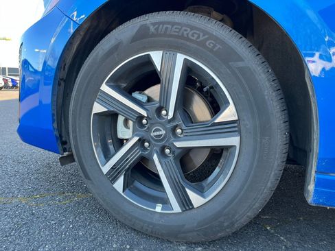 Used 2025 Nissan Sentra SV image 28