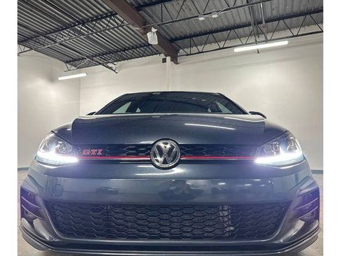 Used 2019 Volkswagen GTI SE FWD image 3