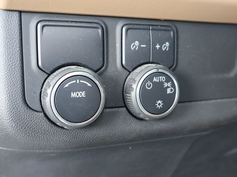 Used 2021 Chevrolet Tahoe Premier RWD image 25