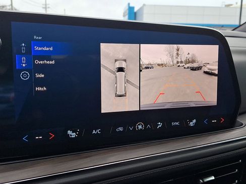 Certified 2025 Chevrolet Suburban LT w/ Comfort Package image 15