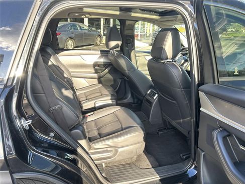 Used 2024 MAZDA CX-90 3.3 Turbo w/ Premium Package image 14