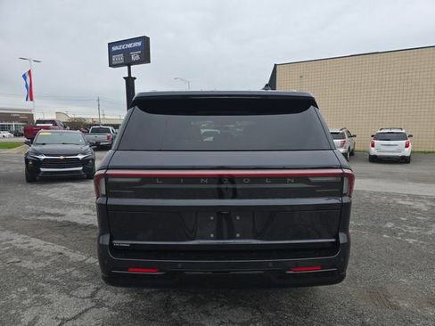 New 2026 Lincoln Navigator Reserve AWD/4WD image 5