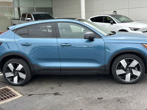 Certified 2023 Volvo C40 P8 Recharge Ultimate AWD/4WD image 27