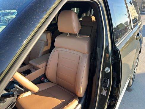 Certified 2025 Hyundai Santa Fe Limited image 27